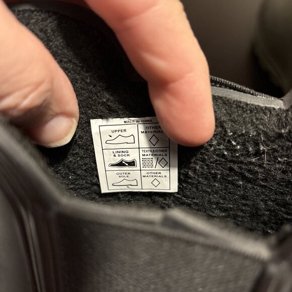 Hunter Chelsea Rain Boot for Women, Size 8 - Black. New Without Box - Picture 7 of 10